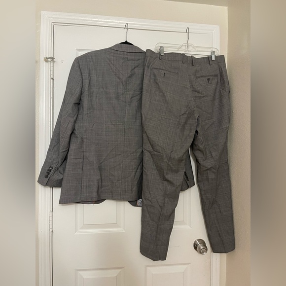 PAUL BETENLY RONALDO 2 PIECE SUIT - Picture 3 of 16